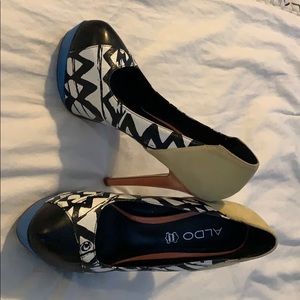 Aldo heels (color block )